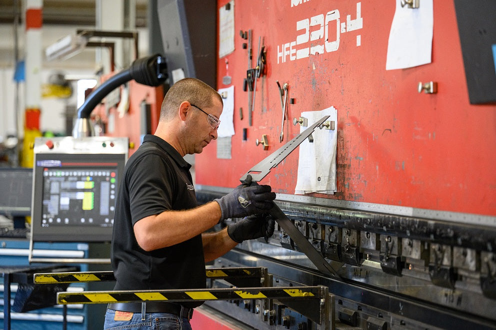 Storch Amada 220HFE-4 Press Brake with Operator Bending Steel Parts